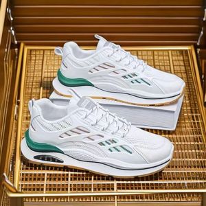 Scarpe da <span class=keywords><strong>Uomo</strong></span> Primavera Autunno 2026 Nuove <span class=keywords><strong>Sneakers</strong></span> Sportive Traspiranti in Mesh Ammortizzanti Leggere per Studenti - Product Image 1