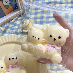 ของเล่นบีบแม่หมี ซิลิโคนเนื้อนุ่มคล้ายดินน้ำมัน ของเล่นคลายเครียดสำหรับผู้ชายและผู้หญิง - Product Image 3