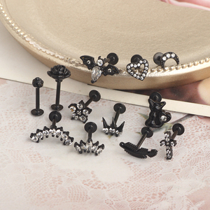 Boucles d'oreilles en cartilage pour femmes, bijoux de piercing hélix, boucles d'oreilles tragus et hélix avant, clous labret, piercing lèvre Medusa Monroe - Product Image 3