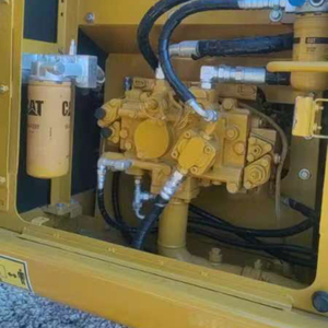 La CAT 315D es la excavadora preferida por los contratistas que exigen lo mejor en rendimiento y fiabilidad. - Product Image 4