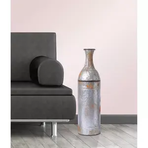 แจกันโลหะทันสมัย ของตกแต่งสำหรับห้องนั่งเล่น สำนักงานที่บ้าน ตกแต่งโต๊ะ ดีไซน์ทันสมัย ทนทาน เหมาะสำหรับการตกแต่งภายในสไตล์ร่วมสมัย - Product Image 1