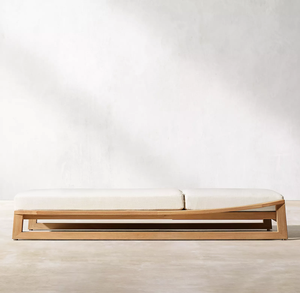 Tumbonas de Madera de Teca para Relajarse al Aire Libre en la Piscina de un Hotel de 5 Estrellas - Product Image 3