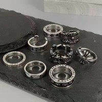 Kluo Xin Bague Unisexe en Cuivre Blanc, Design Croix Punk, Bijou de Couple Audacieux et Intemporel, Esthétique Tendance Instagram