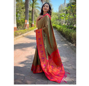 Sari de Noche Ligero Tejido con Seda Muniya Paithani y Zari, Diseño Original Meenakari de Elite Weaves, Verde-Shopified - Product Image 4