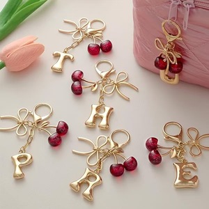 Porte-clés en métal à lettres bulles et cerises rouges et roses, best-seller transfrontalier, pour pendentif de sac femme, vente en gros - Product Image 4