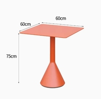 Tables et chaises en fer modernes minimalistes pour l'extérieur pour les cafés Boutiques de thé au lait Chaises Villas Cours Forgées