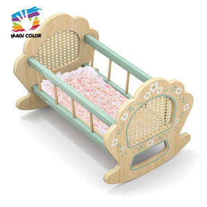 Nouvelle <span class=keywords><strong>Chaise</strong></span> <span class=keywords><strong>Haute</strong></span> <span class=keywords><strong>en</strong></span> <span class=keywords><strong>Bois</strong></span> Vert 2026 pour Poupées, Idéale pour Jeu d'Imitation, Vente <span class=keywords><strong>en</strong></span> Gros W08F054 - Product Image 5