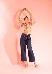 Conjunto coordinado Candy Bells para mujer, elegante conjunto de dos piezas con diseño divertido, estilo moderno, ajuste cómodo para fiestas. - Product Image 4