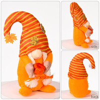 Poupée d'elfe en peluche Rudolph Gnome à la main, ornement d'automne rayé d'automne pour les décorations de Thanksgiving et d'Halloween