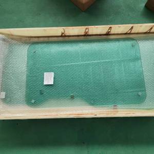 <strong>Front</strong> <strong>Glass</strong> of the Driver's Cab SD16 BULLDOZER 16Y-56C-00002 - Product Image 2