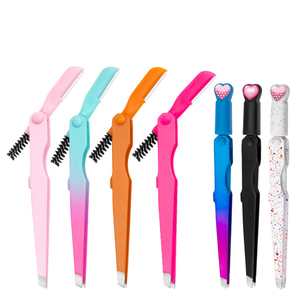 Nouvel arrivage du fabricant : Pince à épiler portable 3-en-1 en acier inoxydable, brosse à sourcils, recourbe-<span class=keywords><strong>cils</strong></span> et <span class=keywords><strong>rasoir</strong></span> à sourcils - Product Image 1