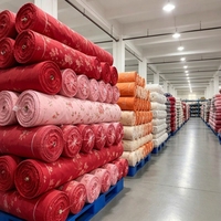 Vente Fabricant Tissu Microfibre Croisée Brossée 100% Polyester Doux Décoratif Gaufré Poids Moyen Largeur 98 pouces Rideau Filles
