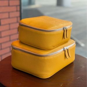 Custom Luxury Genuine Leather Zipper Cookie-Shape Cosmetic Bags Cases <b>Make</b> <b>up</b> Bag Travel Makeup Organizer Bags for Women - Product Image 2