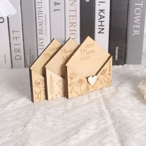 Porta Tarjetas de Regalo Decorativo de Madera para el Día de la Madre, con Diseño Floral y Corazón, para Cumpleaños - Product Image 2