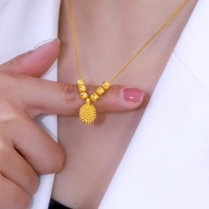 Lukfook Durian Pendant Necklace Gold Beads Geometric Design Women's Everyday Wear Clavicle Chain - Product Image 1