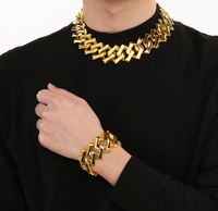 Collier à chaîne cubaine deluxe en acier inoxydable de 32mm d'épaisseur en forme de diamant couple personnalisé en acier or 18 carats bracelet Cool Advanced Sense