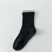 Chaussettes de yoga antidérapantes de haute qualité avec logo personnalisé, vente en gros, pour femmes, compression, grip, rose, gris, tissu éponge, sportives