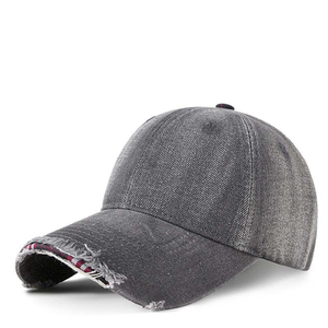 Casquette de sport en coton bicolore respirante avec ouverture pour bouteille d'eau, double visière, pour homme et femme, idéale pour l'hiver - Product Image 5