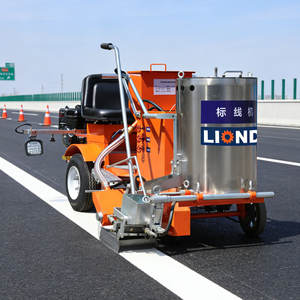 Machine de marquage routier thermoplastique autopropulsée avec livraison gratuite <span class=keywords><strong>pour</strong></span> la <span class=keywords><strong>peinture</strong></span> de lignes sur autoroutes et parkings - Product Image 1
