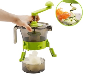 <span class=keywords><strong>Spiraliseur</strong></span> rond multifonctionnel <span class=keywords><strong>de</strong></span> fruits et <span class=keywords><strong>légumes</strong></span> <span class=keywords><strong>de</strong></span> poche <span class=keywords><strong>de</strong></span> cuisine <span class=keywords><strong>de</strong></span> best-sellers <span class=keywords><strong>de</strong></span> vente directe d'usine - Product Image 3