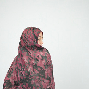 2024 nouveauté couleurs arabe Premium plaine Viscose impression châle Double broche châle écharpe quotidien Long châle grande taille Hijab - Product Image 6