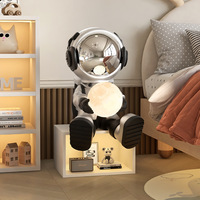 Hot Creative Cartoon Astronaute Table De Chevet Ornements Maison Accessoires Chambre D'enfants Chambre Garçon Chevet LED Armoire De Rangement