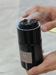 Diffuseur d'huiles essentielles portable intelligent à capteur, de luxe, à nano-brume, rechargeable et automatique pour voiture - Vente en gros - Product Image 1