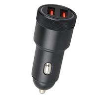 Mini chargeur de voiture Double port de charge Chargeur de voiture USB Type a ou Type C Charge rapide Marteau de sécurité Chargeur de voiture portable en métal