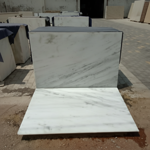 Marbre gris de qualité supérieure, idéal pour les sols, les revêtements muraux et les bordures. - Product Image 1