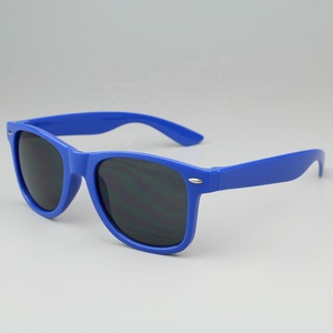 Marchio Feirong moda uomo PC lente borsa <span class=keywords><strong>occhiali</strong></span> <span class=keywords><strong>da</strong></span> <span class=keywords><strong>sole</strong></span> donne all'aperto guida Wayfaring <span class=keywords><strong>occhiali</strong></span> <span class=keywords><strong>da</strong></span> <span class=keywords><strong>sole</strong></span> retrò UV400 Oculos femminile - Product Image 4