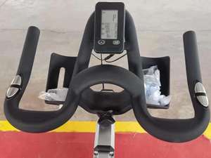 Top qualité Fitness vélo intérieur cyclisme formateur Spinning vélo usage domestique équipement de gymnastique vélo d'exercice stock américain - Product Image 3