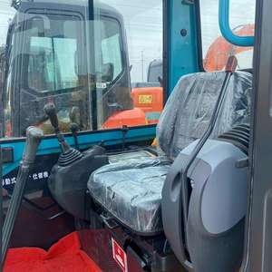 Venta superior Kubota25 2,55 toneladas excelente servicio buena calidad precio barato en stock excavadora sobre orugas excavadora usada para la venta - Product Image 4