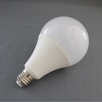 Ampoule LED pour couloir, culot E27, série 220V, résidentielle, en aluminium recouvert de plastique, lumière blanche chaude, IRC 70-80, garantie 2 ans