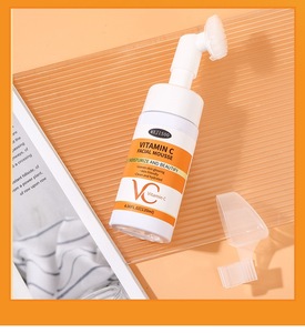 2025 nueva Etiqueta Privada vitamina C orgánica espuma acné lavado de cara blanqueamiento limpieza Mousse Aloe Vera espuma limpiador Facial - Product Image 5