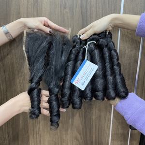 VENTE CHAUDE 2025! Extensions de cheveux de trame bouclées noires bouclées Steam Bounce Belle et brillante Couleur prête à expédier - Product Image 5
