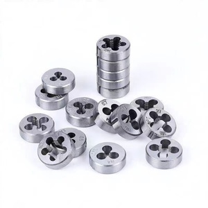 Kit de 40 pièces pour taraudage manuel, comprenant <span class=keywords><strong>tarauds</strong></span> ronds en acier allié <span class=keywords><strong>et</strong></span> <span class=keywords><strong>filières</strong></span>, avec clé à taraud - Product Image 3
