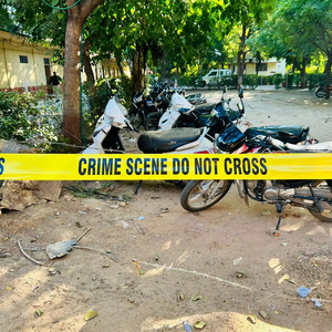 เทปกั้นความปลอดภัยความแข็งแรงสูงหนา4ล้านมิล3กว้าง ASTM มาตรฐาน D882วัสดุ PE สีแดงสีขาวสีเหลืองสีดำเตือนข้อควรระวัง - Product Image 2