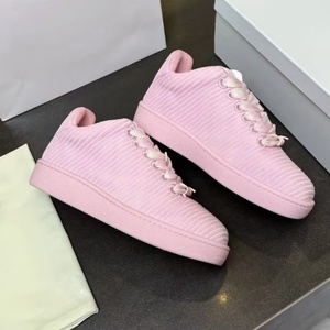 Chaussures de skate basses à lacets épais en tissu tricoté respirant à rayures verticales, légères et décontractées pour femmes - Product Image 3