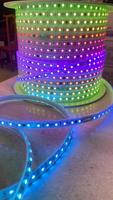 Bande LED Flexible en Gros 110V 220V, Rouleau de 50M 100M, SMD2835 5050, Découpable, Blanc RGB, pour Distributeurs et Revendeurs