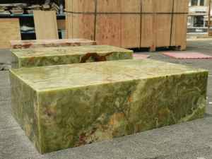 Tavolino da Caffè Rettangolare in Onice Verde Pakistano Levigato, Design Moderno e Basso per Arredamento Soggiorno - Product Image 2