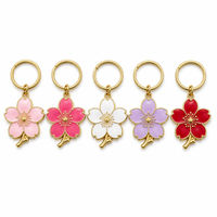 Porte-clés en alliage de zinc personnalisé en forme de fleur de cerisier, directement de l'usine, avec logo personnalisé, breloque de sac, vente en gros