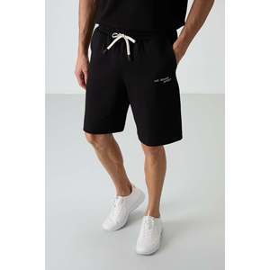 Conjunto de Pantalones Cortos Air Jones para Hombre, Negros, de Corte Holgado, Bordados, de Mezcla de Algodón, Gruesos, Suaves y Texturizados - Atuendo Casual de Verano de Dos Piezas - Product Image 6