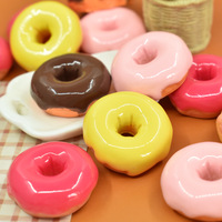 25mm Coloré Donut Résine Flatback Cabochon pour Diy Scrapbook Crème Colle Téléphone étui Épingle À Cheveux Décoration Réfrigérateur Aimant