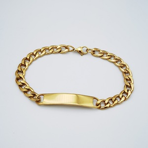 Vente en gros Bijoux pour hommes Bracelet avec logo de <span class=keywords><strong>marque</strong></span> personnalisé Bracelet en acier inoxydable or et argent Bracelet personnalisé avec chaîne cubaine - Product Image 3