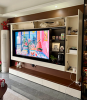 Meuble TV mural moderne pour salon, centre de divertissement personnalisé, vitrine en bois massif avec étagères lumineuses, bar à domicile