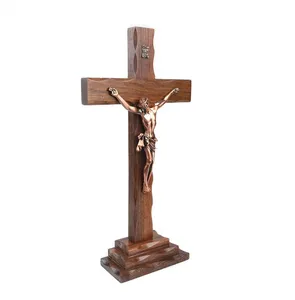 Decorazione su ordinazione all'ingrosso religiosa gesù chiesa cristiana fatto a mano rustico Base artigianale in piedi croce di legno