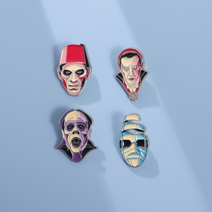 Películas Monstruos Tema Esmalte Pins Cara de pez Conde Drácula Películas de terror Insignias - Product Image 4
