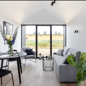 Villa modulaire en acier <span class=keywords><strong>de</strong></span> luxe avec 3 à 4 chambres, <span class=keywords><strong>maison</strong></span> <span class=keywords><strong>de</strong></span> <span class=keywords><strong>ville</strong></span> portable avec grand hangar en acier, <span class=keywords><strong>maison</strong></span> complète prête à l'emploi pour un usage résidentiel ou commercial - Product Image 4