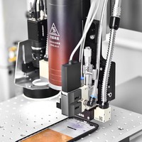 Machine de distribution automatique de colle robotisée bicomposante à jet visuel de colle thermofusible 220V 1 an avec moteur principal CCD de bureau
