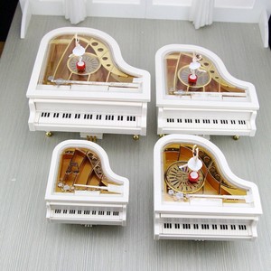 Boîte à musique Yu Mo Piano avec ballerine rotative, style classique, cadeau pour étudiant - Product Image 2